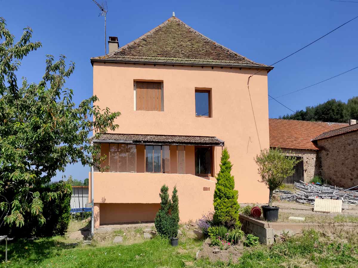 Maison après des travaux d'isolation extérieur à Mussy-sous-Dun