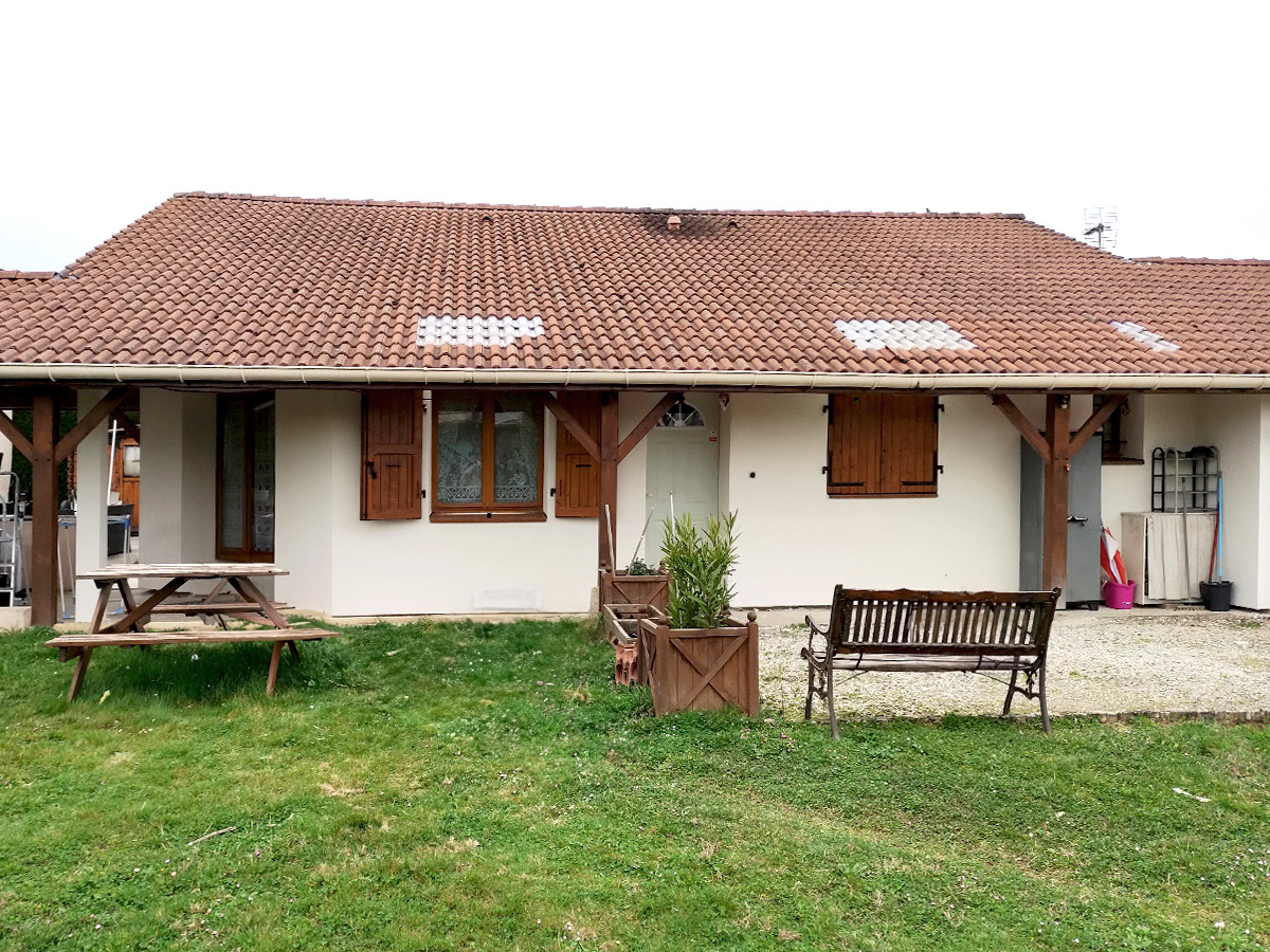 Maison après des travaux d'isolation extérieur à Saint-Siméon-de Bressieux